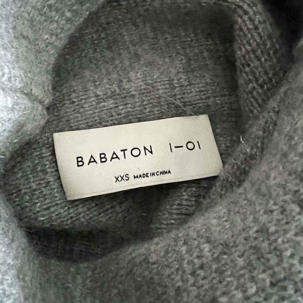 Babaton Gray Cashmere Turtleneck Sweater – XXS - Picture 7 of 9